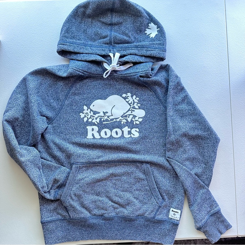 Roots Canada Salt & Pepper Hoodie - XS Blue Pullover with Beaver Maple Leaf